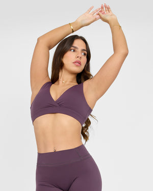 Legacy Ultimate V-Neck sports-bh
